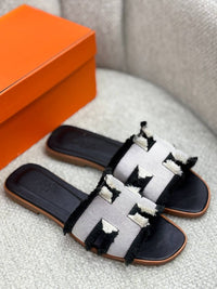 BrandsbyMaya